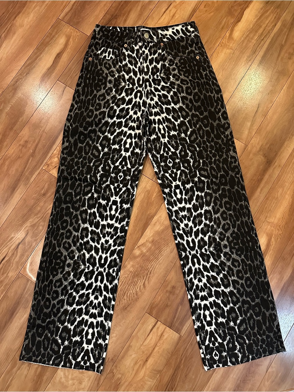 ZARA Leopard Print Jeans Size 4 EU 36 Black White Animal Print Raw Hem